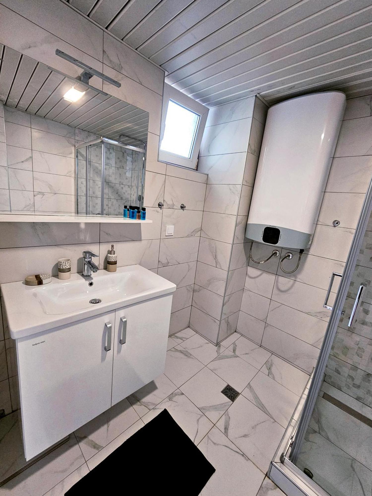 Centre Luxury Apartment Skopje Bagian luar foto