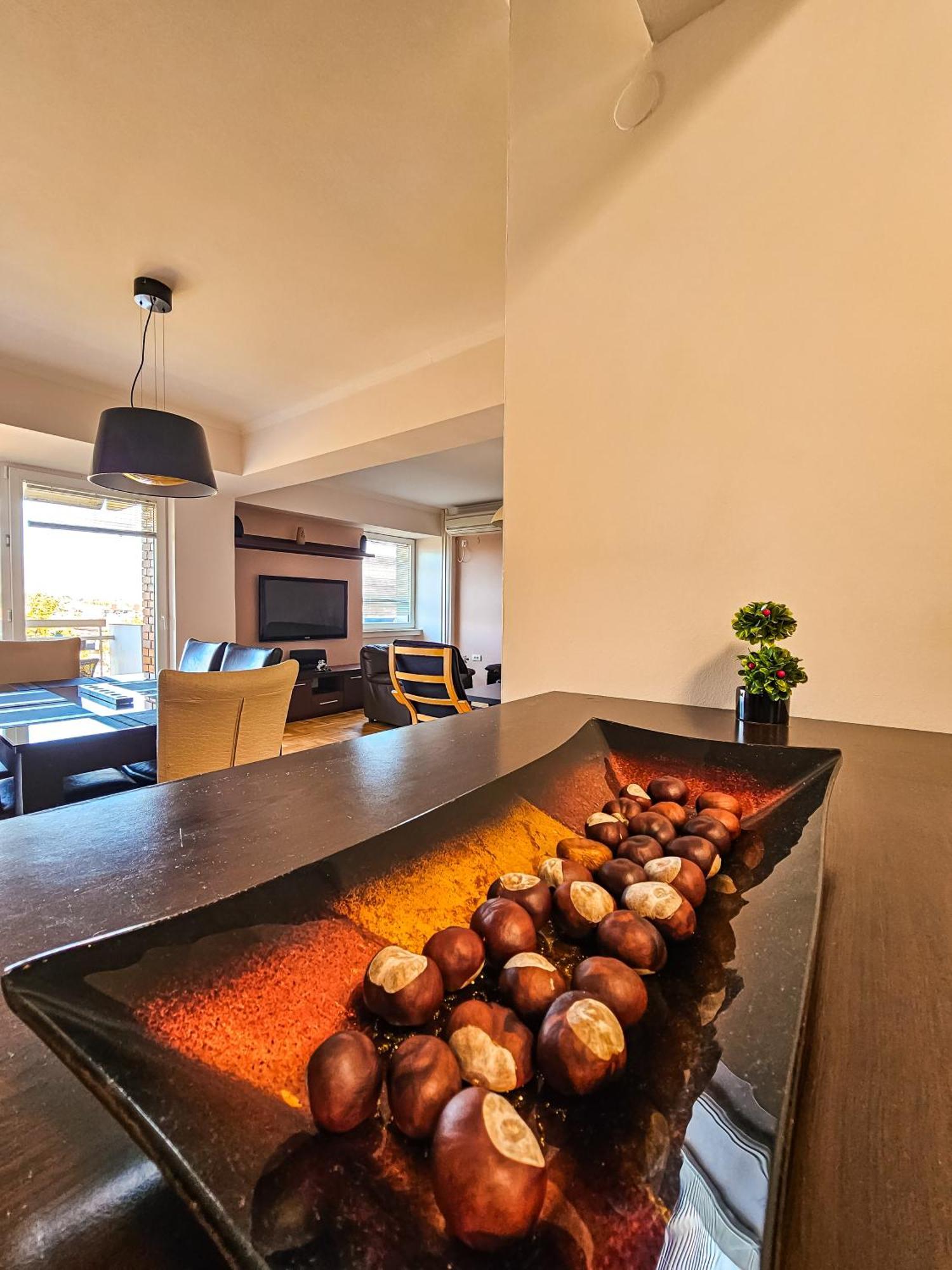 Centre Luxury Apartment Skopje Bagian luar foto