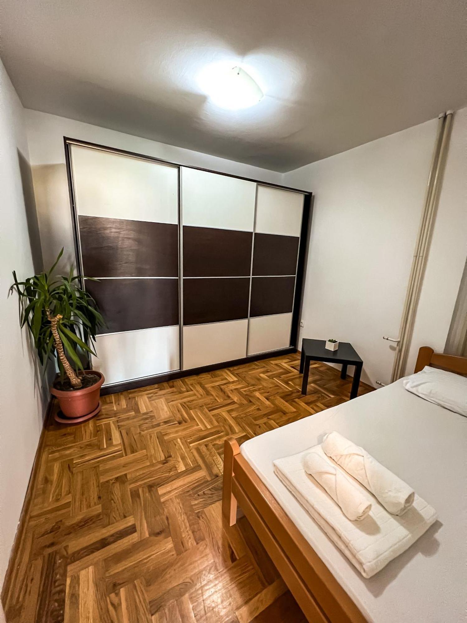 Centre Luxury Apartment Skopje Bagian luar foto